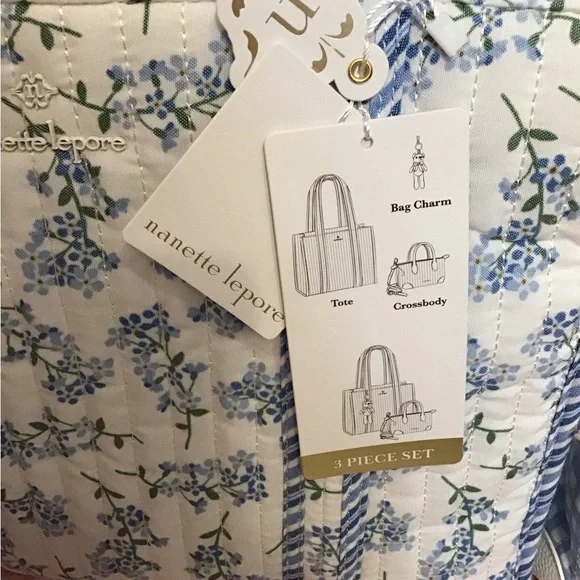 NWT Nanette Lepore Blue & White Quilted Floral Tote W/Gingham Mini Pouch + Charm - Picture 4 of 8